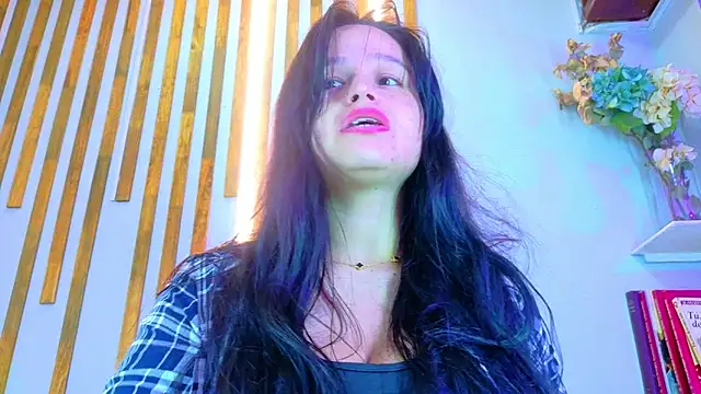 Jennifer Vega1 online show from October 5, 7:01 pm