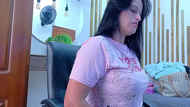 Snapshot of Jennifer_Vega1 chatting on March 23, 8:35 pm Jennifer Vega1 online show from March 23, 8:35 pm