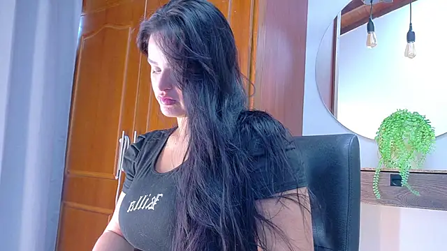 Snapshot of Jennifer_Vega1 chatting on April 9, 8:58 pm Jennifer Vega1 online show from April 9, 8:58 pm