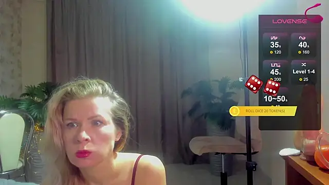 Julia Giulia online show from January 12, 6:57 pm