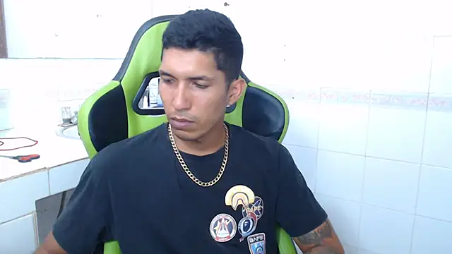 sensualduo online show from March 14, 4:21 am