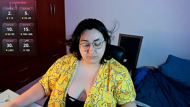 moira smiler online show from August 1, 2:00 am