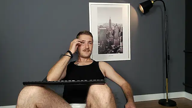 Snapshot of Mr_At_ chatting on September 22, 7:32 am Mr At  online show from September 22, 7:32 am