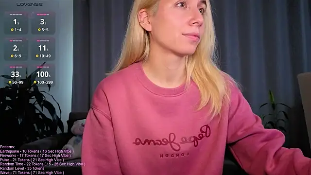 Snapshot of _LittleSammy chatting on May 27, 2:25 pm LittleSammy online show from May 27, 2:25 pm