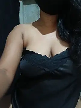 DiyaRoy49 online show from May 21, 7:43 pm