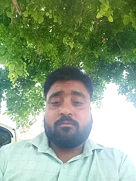 Snapshot of Raju_fuckerr chatting on May 15, 8:54 am Raju fuckerr online show from May 15, 8:54 am