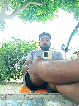 Snapshot of Raju_fuckerr chatting on May 16, 8:11 am Raju fuckerr online show from May 16, 8:11 am