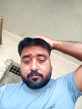 Snapshot of Raju_fuckerr chatting on May 18, 4:07 am Raju fuckerr online show from May 18, 4:07 am