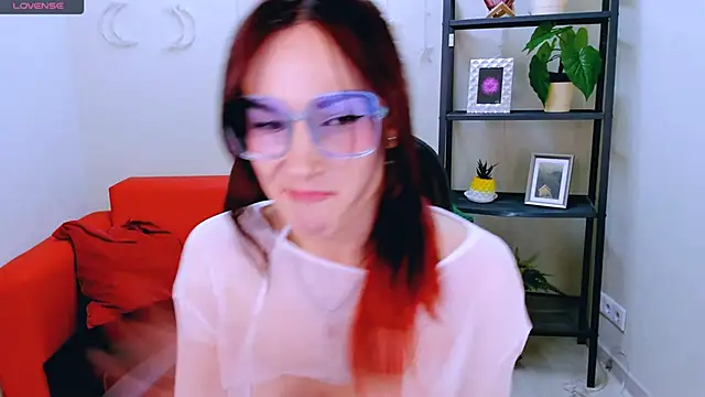 Snapshot of Daizy_Amazy chatting on October 11, 2:00 am Daizy Amazy online show from October 11, 2:00 am