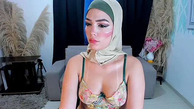 Snapshot of SofiaRivera1 chatting on July 31, 7:35 pm SofiaRivera1 online show from July 31, 7:35 pm