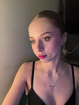 BabyAnais online show from November 9, 5:33 pm