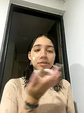 Snapshot of Niina_Sissy chatting on October 30, 11:16 pm Niina Sissy online show from October 30, 11:16 pm