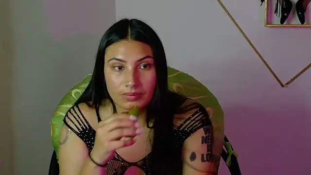 Linda andrew online show from February 5, 6:45 pm