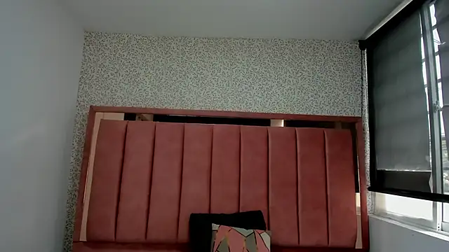Snapshot of Hanna_Lee__ chatting on October 8, 7:33 pm Hanna Lee online show from October 8, 7:33 pm