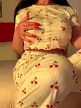 Snapshot of OnlyRima chatting on September 21, 10:28 am OnlyRima online show from September 21, 10:28 am