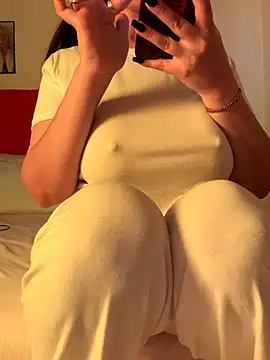 Snapshot of OnlyRima chatting on October 17, 12:30 pm OnlyRima online show from October 17, 12:30 pm