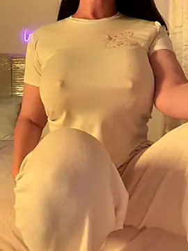 Snapshot of OnlyRima chatting on October 20, 1:22 pm OnlyRima online show from October 20, 1:22 pm