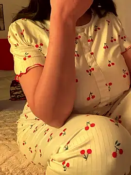 Snapshot of OnlyRima chatting on November 27, 9:28 pm OnlyRima online show from November 27, 9:28 pm