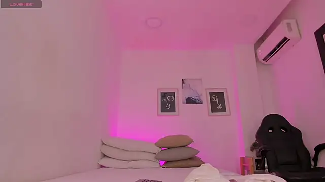 Anastasia lauren online show from October 18, 8:09 pm