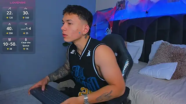 Thomas moon online show from October 21, 1:56 pm