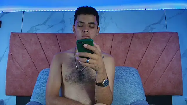 HellAndDante  online show from December 5, 4:10 am