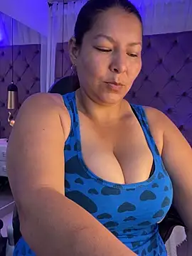 Snapshot of Sussan__ chatting on February 13, 11:50 am Sussan online show from February 13, 11:50 am