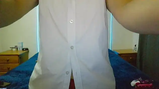 Snapshot of MysticBlue69 chatting on July 5, 1:23 am MysticBlue69 online show from July 5, 1:23 am