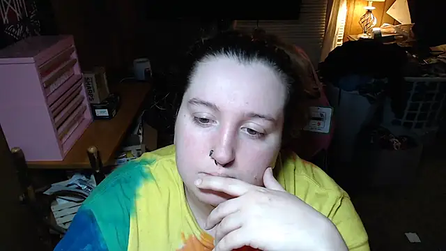 Snapshot of vanessraine chatting on February 19, 2:40 am vanessraine online show from February 19, 2:40 am