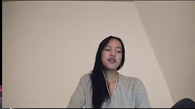 Snapshot of soska26 chatting on September 15, 2:28 pm soska26 online show from September 15, 2:28 pm