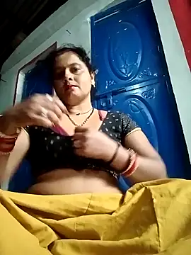 Snapshot of Hot_komal1 chatting on May 8, 9:20 pm Hot komal1 online show from May 8, 9:20 pm