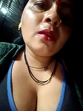 Snapshot of Hot_komal1 chatting on May 24, 7:52 pm Hot komal1 online show from May 24, 7:52 pm