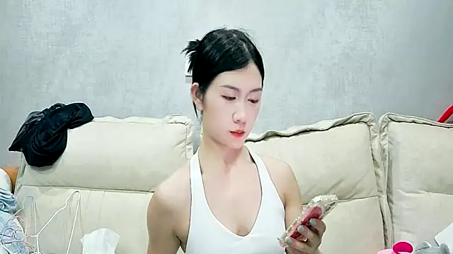 Snapshot of xiaoLI-2025 chatting on September 14, 2:49 pm xiaoLI-2025 online show from September 14, 2:49 pm