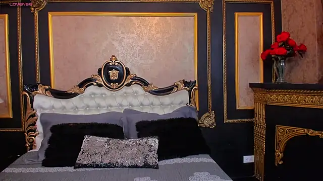 AlaskaAmato online show from September 19, 7:36 pm