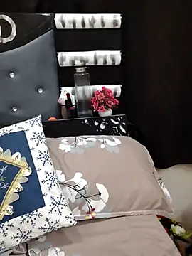 Snapshot of Suhana_Darling chatting on February 15, 7:51 am Suhana Darling online show from February 15, 7:51 am