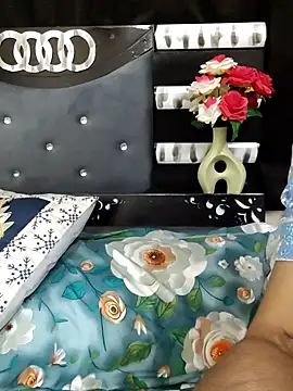 Snapshot of Suhana_Darling chatting on April 6, 10:33 pm Suhana Darling online show from April 6, 10:33 pm