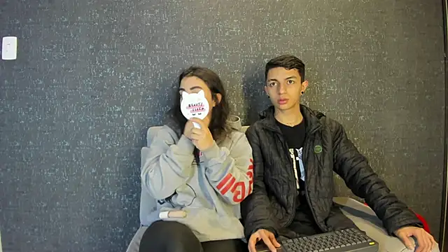 NickandAbby  online show from December 21, 12:12 pm