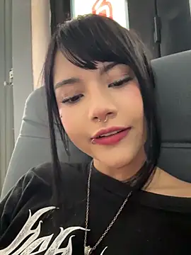 TatiLee online show from April 11, 6:23 pm