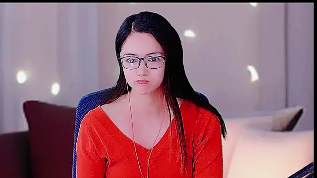 Snapshot of September79 chatting on November 16, 7:58 am September79 online show from November 16, 7:58 am