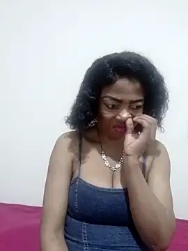 SEXYMOANSXX online show from October 2, 5:03 am