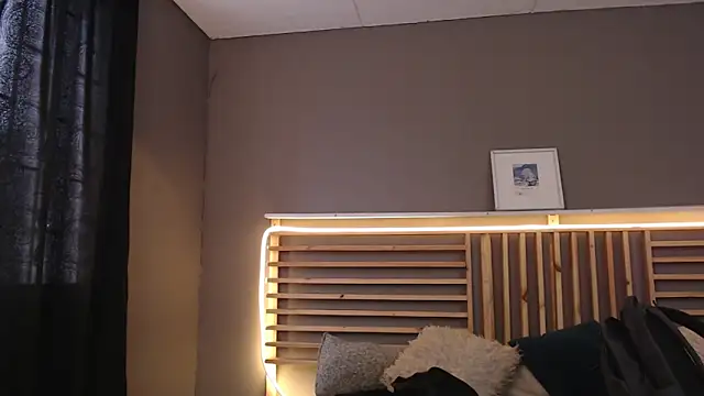 PaulEvens online show from February 12, 1:06 pm