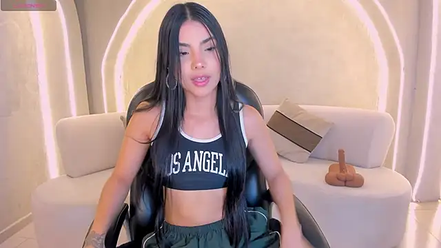 MiaLaurence online show from February 24, 7:56 pm