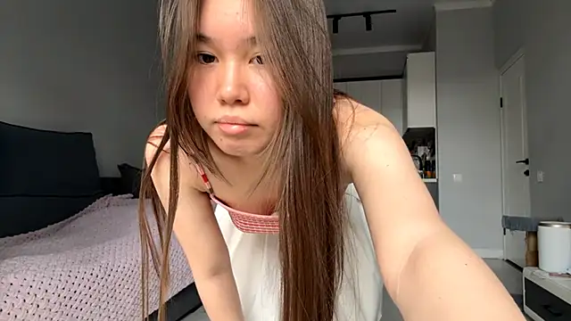 Wow Akemi online show from September 23, 9:12 am