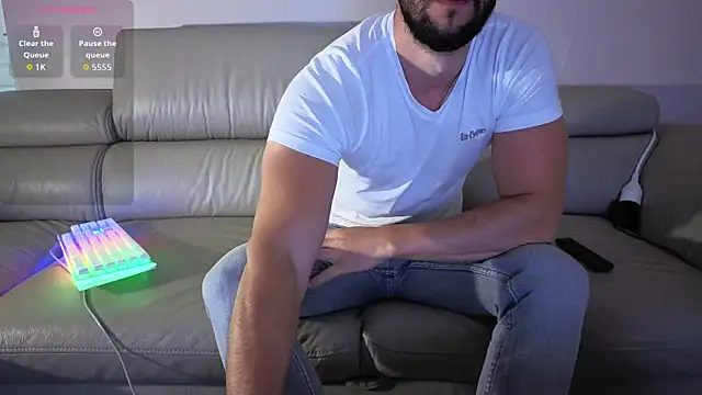 boiteasex online show from April 18, 4:16 am