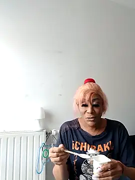 iamlalamilano online show from April 15, 2:24 pm