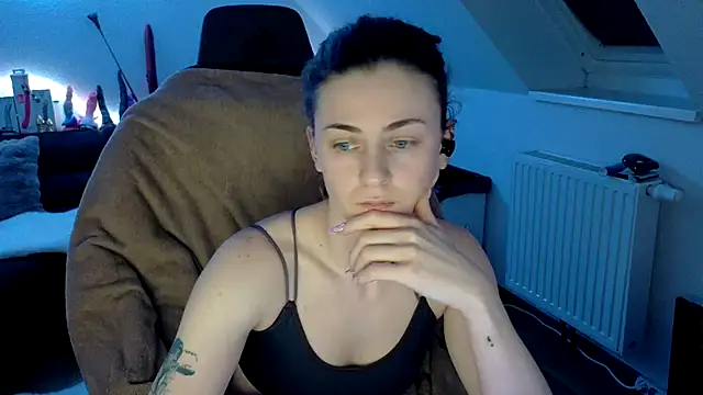 Melly4You online show from March 28, 11:26 pm