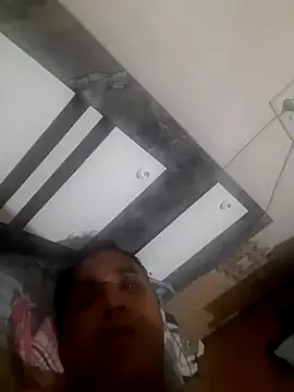 Hot-boy077 online show from October 6, 7:00 pm