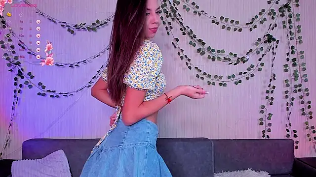 JenniferDavies online show from October 29, 4:42 pm