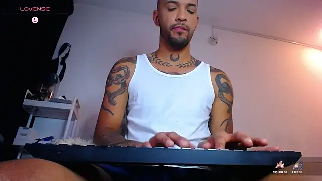 LickMyInk online show from November 24, 2:22 am