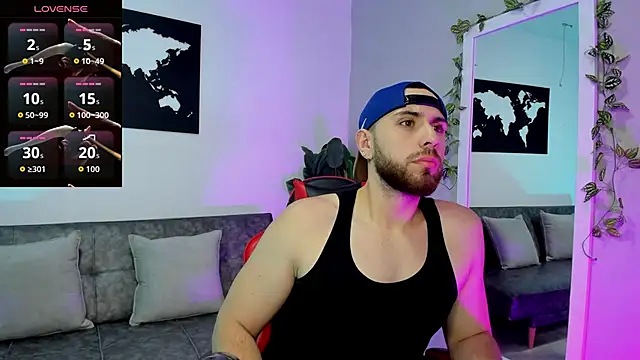 Maximo Wolff online show from December 2, 7:20 pm