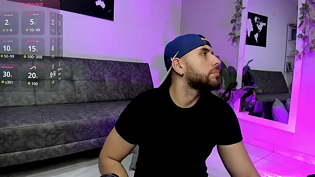 Maximo Wolff online show from December 13, 8:04 pm